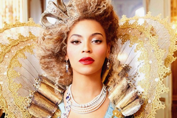 Memiliki nama yang mirip dengan namanya, Beyonce Knowles menuntut produk pakaian, Feyonce