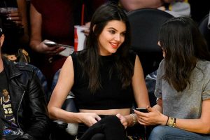 Kendall sering menghadiri pertandingan LA Lakers | dailymail.co.uk