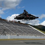 Motor Lipat dan Motor Terbang Dari Jepang Jadi Solusi Macet