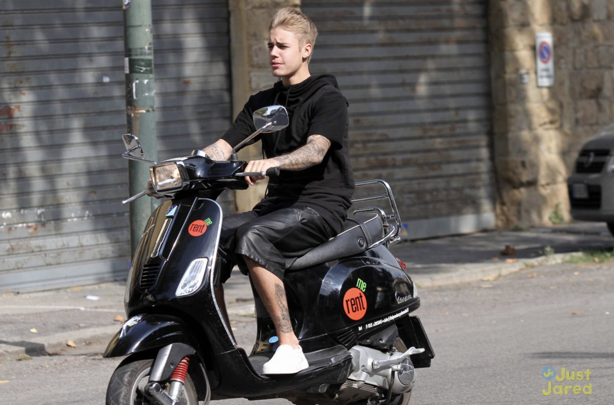 Justin Bieber Jadi Brand Ambassador Vespa pada 2022