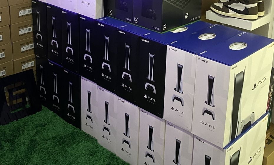 Stok PS5 Langka, Sony Kembali Lanjutkan Produksi PS4 Di 2022