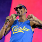 Snoop Dogg Resmi Konfirmasi Kolaborasi Bareng BTS