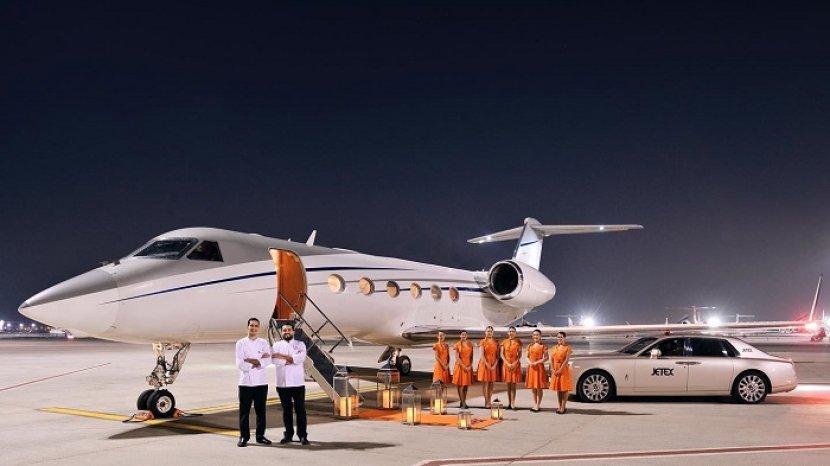 Penerbangan UEA Sediakan Sahur Mewah di Udara