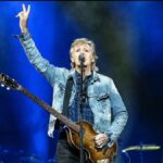 Paul McCartney Dianggap Sebagai Bassist Terbaik Sepanjang Masa