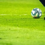 Sejarah Baru! Wasit Keluarkan Kartu Putih untuk Pertama Kalinya