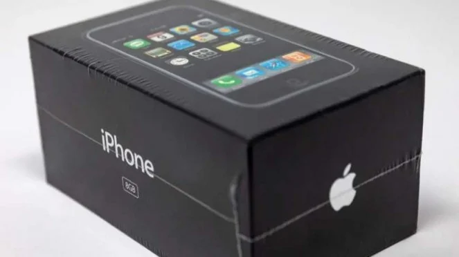 Harga iPhone Generasi Pertama Naik 10 Kali Lipat