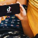 Gen Z Beralih dari Google ke TikTok untuk Cari Informasi