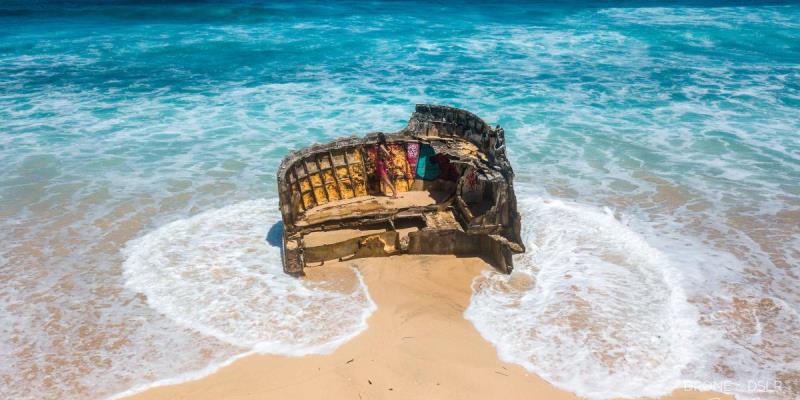 Melihat 3 Sisi Eksotis Pantai Nunggalan Bali