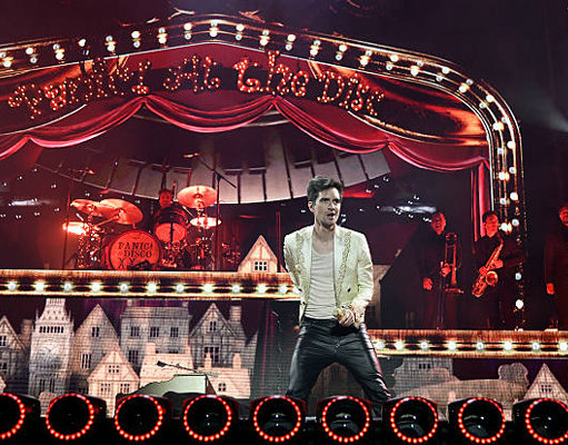 Panic! At the Disco Rayakan 20 Tahun Album ‘A Fever You Can’t Sweat Out’ dengan Box Set Spesial