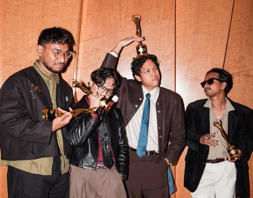 Baskara Putra Dominasi AMI Awards 2025 Lewat Hindia dan .Feast