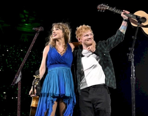 Ed Sheeran Cerita Pertemuan Pertama dengan “Sibling” Taylor Swift dan Tanggapi Perbandingan dengan James Taylor–Carole King