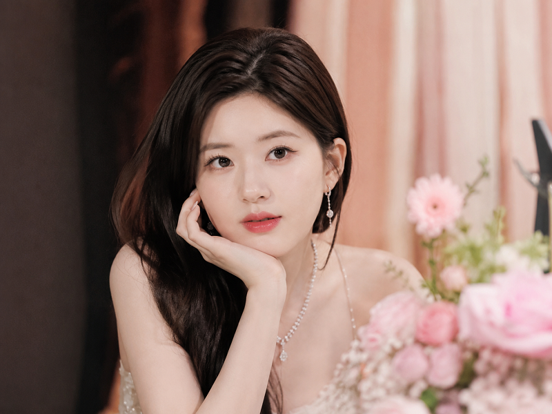 Siapa Rosy Zhao