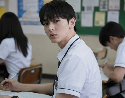 Choi Hyun Wook Notes From The Last Row: Sinopsis, Review dan Twist Ending choi hyun wook notes from the last row