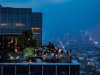15 Restoran Rooftop di Jakarta 2026, City View, Date, dan Dinner