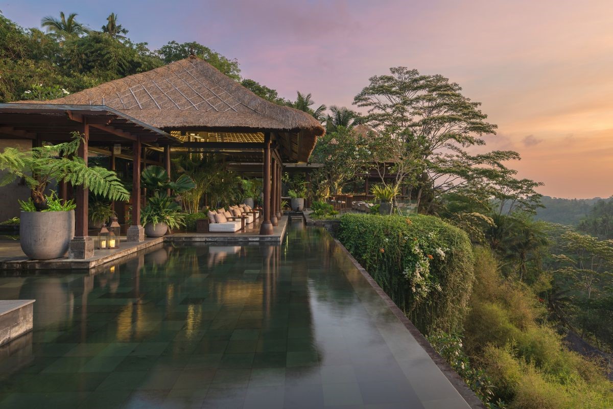 The-Ritz-Carlton.jpg